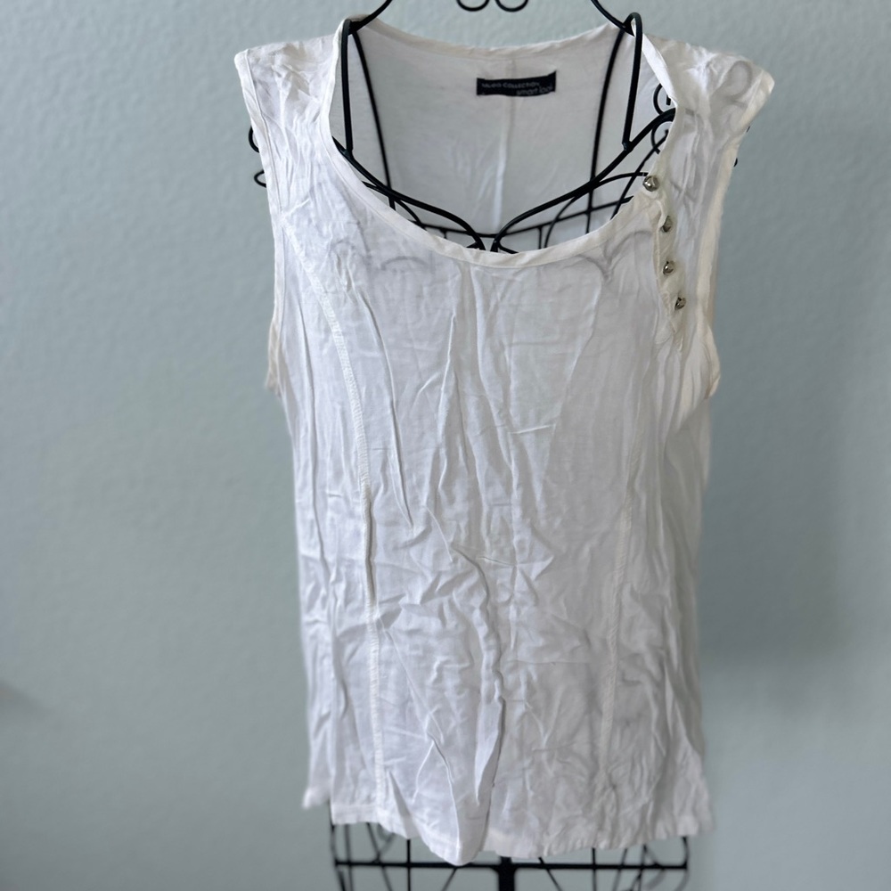 White Sleeveless Women's Top